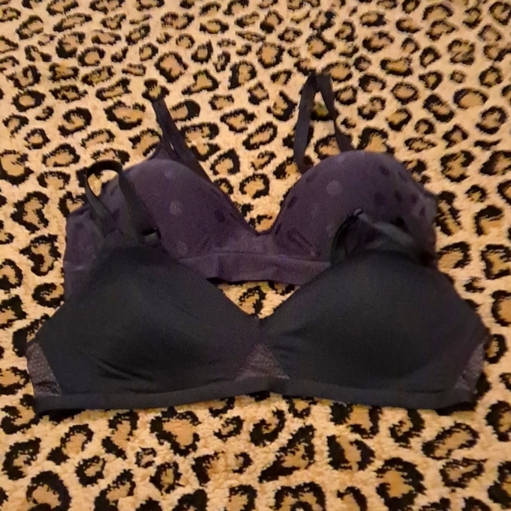 Hanes Wireless Bra Lot 💫 Worn Once